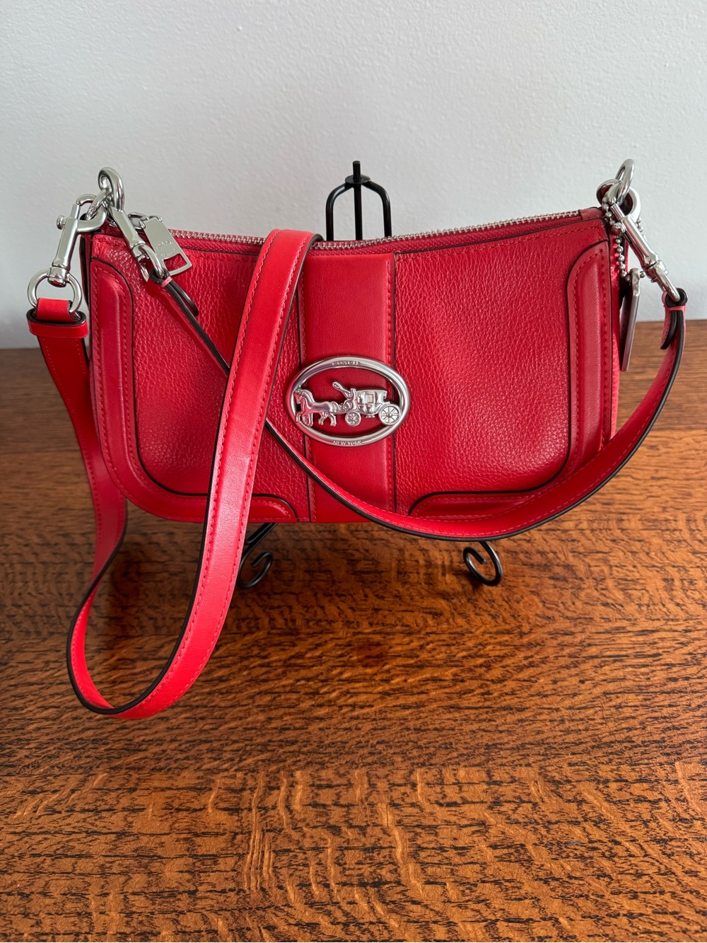 Coach Georgie Baguette Red Pebbled Leather - EUC